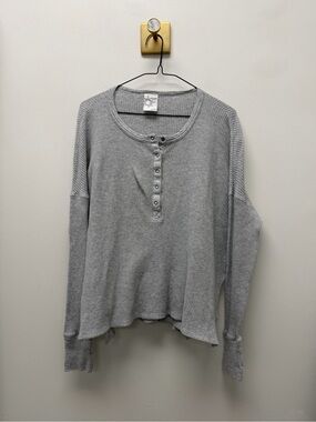 OFFLINE grey waffle henley sz small